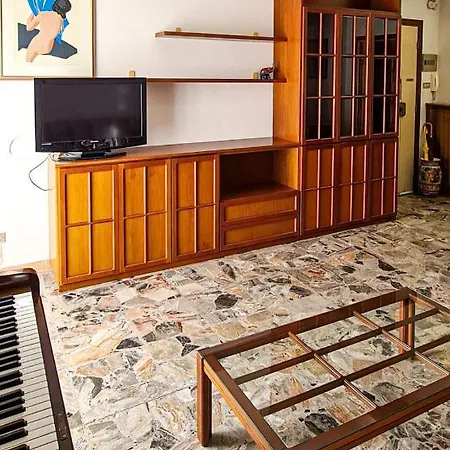 Viale Ceci * Camerano